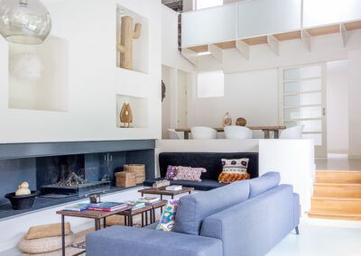 salon-chimenea_Maria-del-Vallemaria-del-valle_estilismo_cuidalcampo_mi-casa_Home-Staging_Interiorismo-Montecarmelo-Madrid
