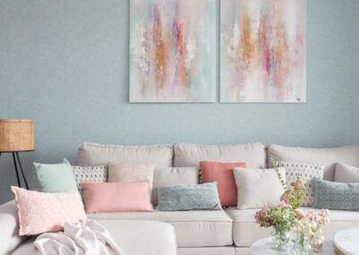 maria-del-valle-interiorismo-valdebebas-salon-el-mueble-verde-rosa_Home-Staging_Interiorismo-Montecarmelo-Madrid