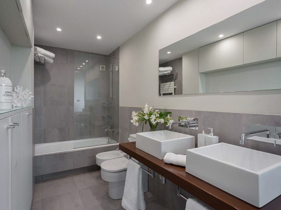 bano-principal-maria-del-valle-interior-staging