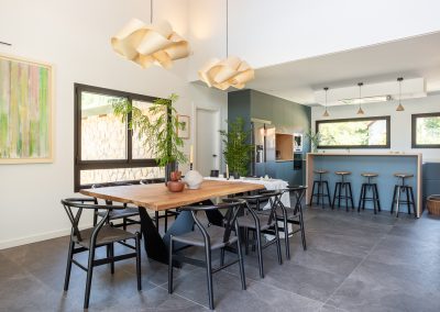 comedor-verde-madera-maria-del-valle-interiorismo-chalet-los-molinos