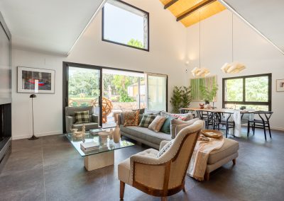 salon-comedor-verde-maria-del-valle-interiorismo-chalet-los-molinos